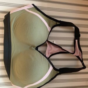 VS Sports Bra